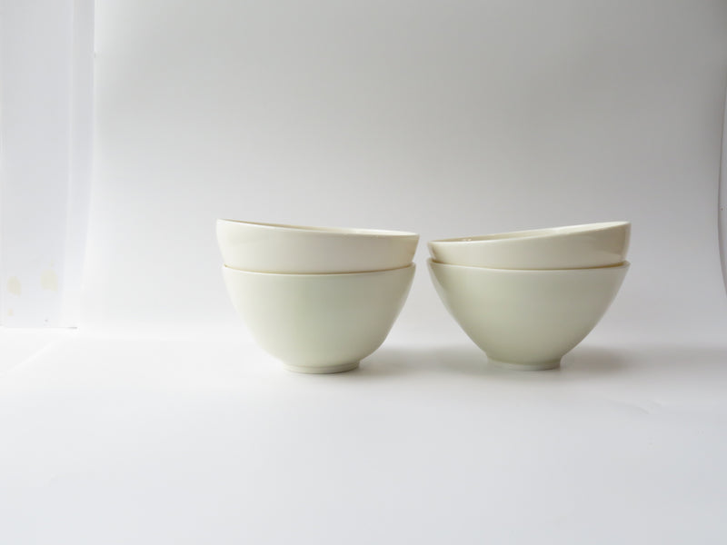 Set of 4 white Breakfast Bowls (No5)