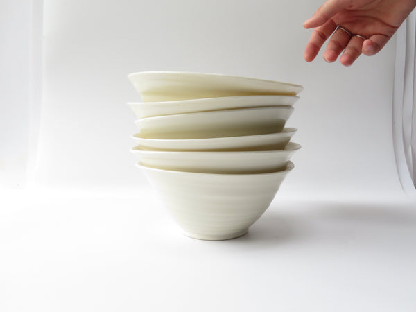 Set of 6 White Luna Breakfast Bowls (No 11)
