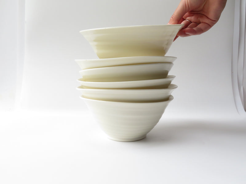 Set of 6 White Luna Breakfast Bowls (No 11)