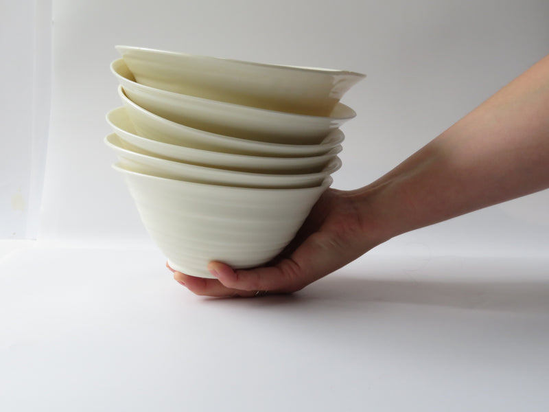 Set of 6 White Luna Breakfast Bowls (No 11)