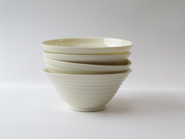 Set of 4 White Luna Breakfast Bowls (No 12)