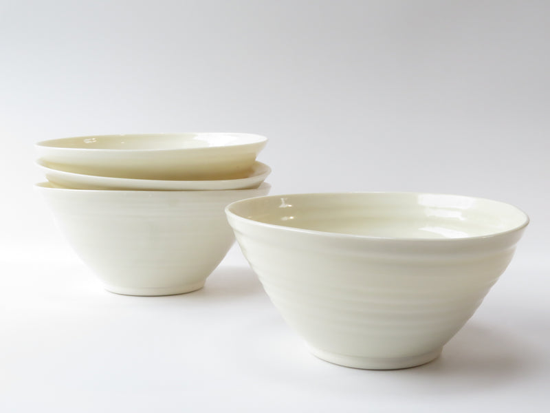 Set of 4 White Luna Breakfast Bowls (No 12)